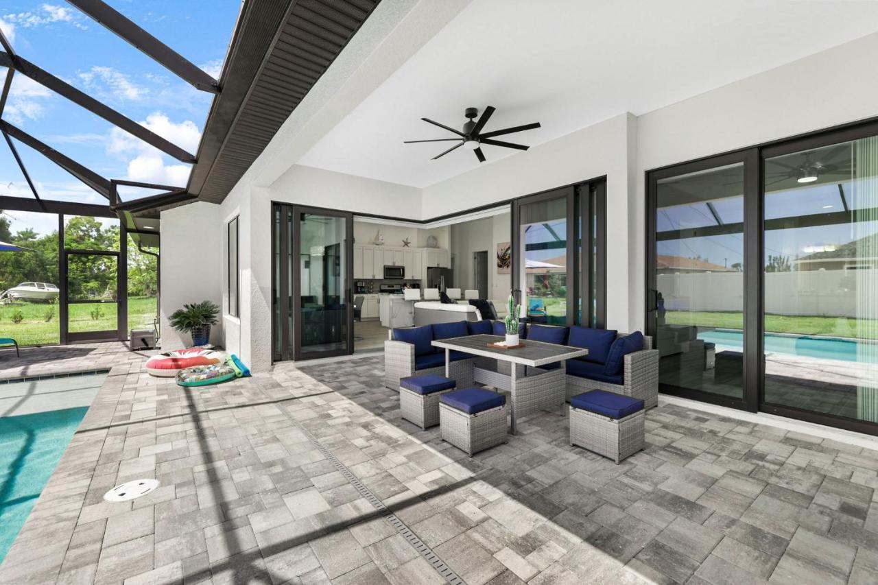 Perfect Oasis Retreat ! 2023 Luxury Built Home, Heated Pool And Games Cabo Coral Exterior foto